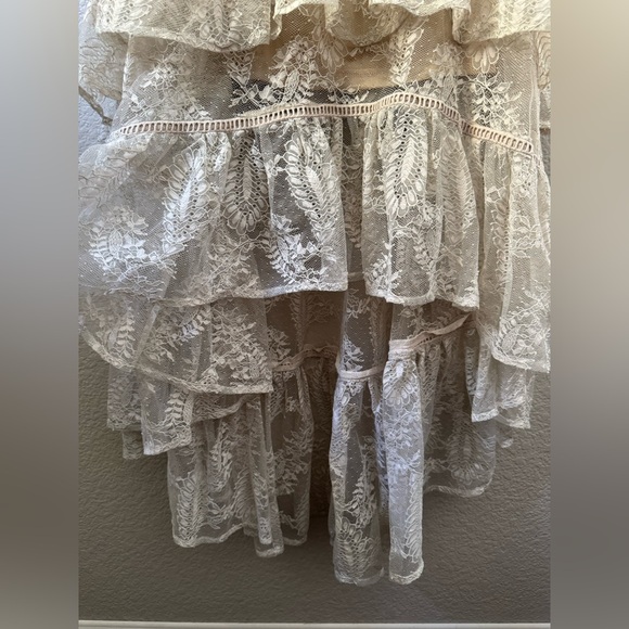 Shyanne Women's Lace Off The Shoulder High-Low Dress - Picture 5 of 10